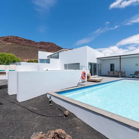 Villa Ereza Royal Deluxe Hoopoe 104 *